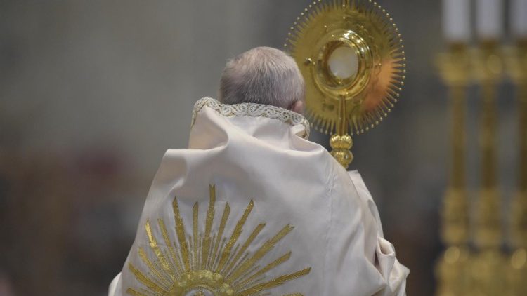 SOLEMNIDAD DEL CORPUS CHRISTI CICLO B